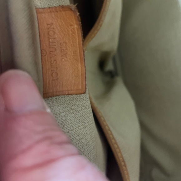 LOUIS VUITTON DEAUVILLE BOWLING LV MONOGRAM - Picture 4 of 12